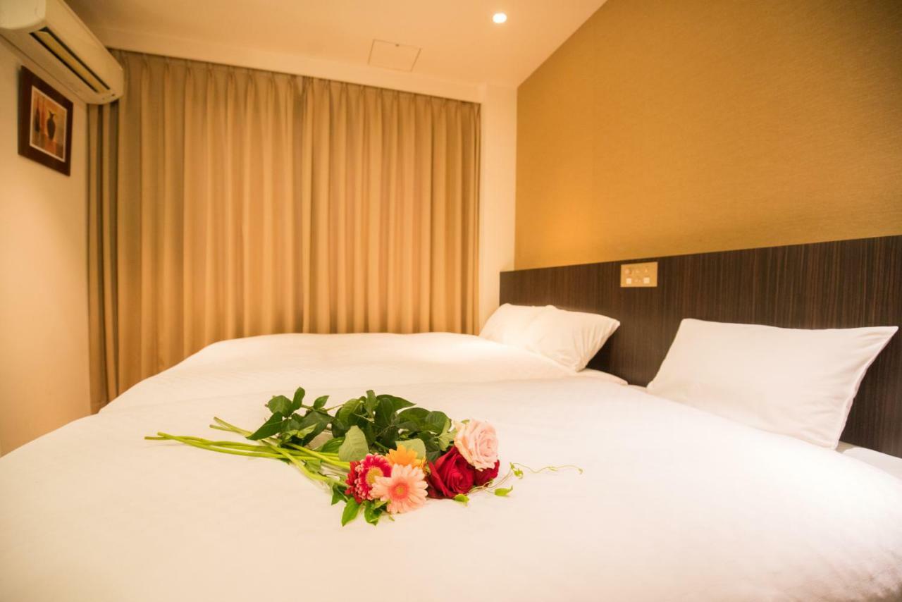 Floral Hotel - Nihonbashi أوساكا المظهر الخارجي الصورة