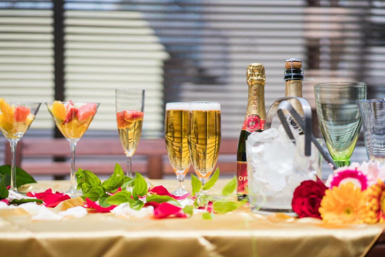 Floral Hotel - Nihonbashi أوساكا المظهر الخارجي الصورة
